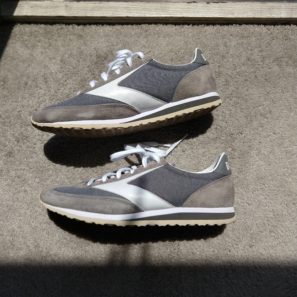 *THIS WEEK ONLY* Brooks Vanguard